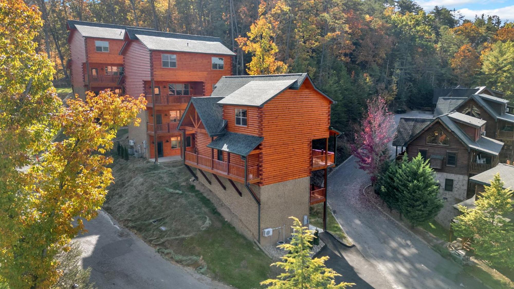 New Luxury Cabin With Indoor Pool, Hot Tub, & Theater Villa Pigeon Forge Exterior foto